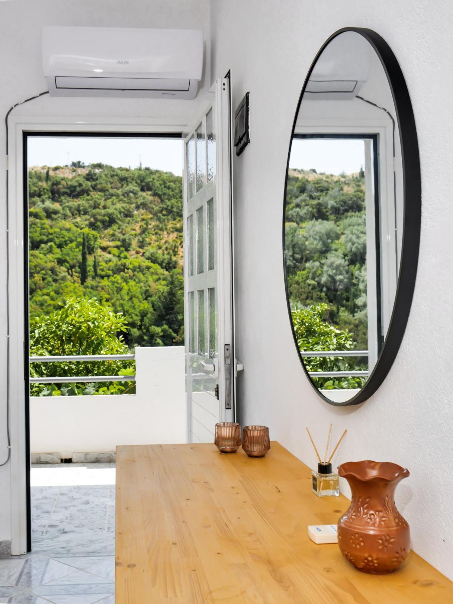 Bodini'S Rooms Himarë Dış mekan fotoğraf