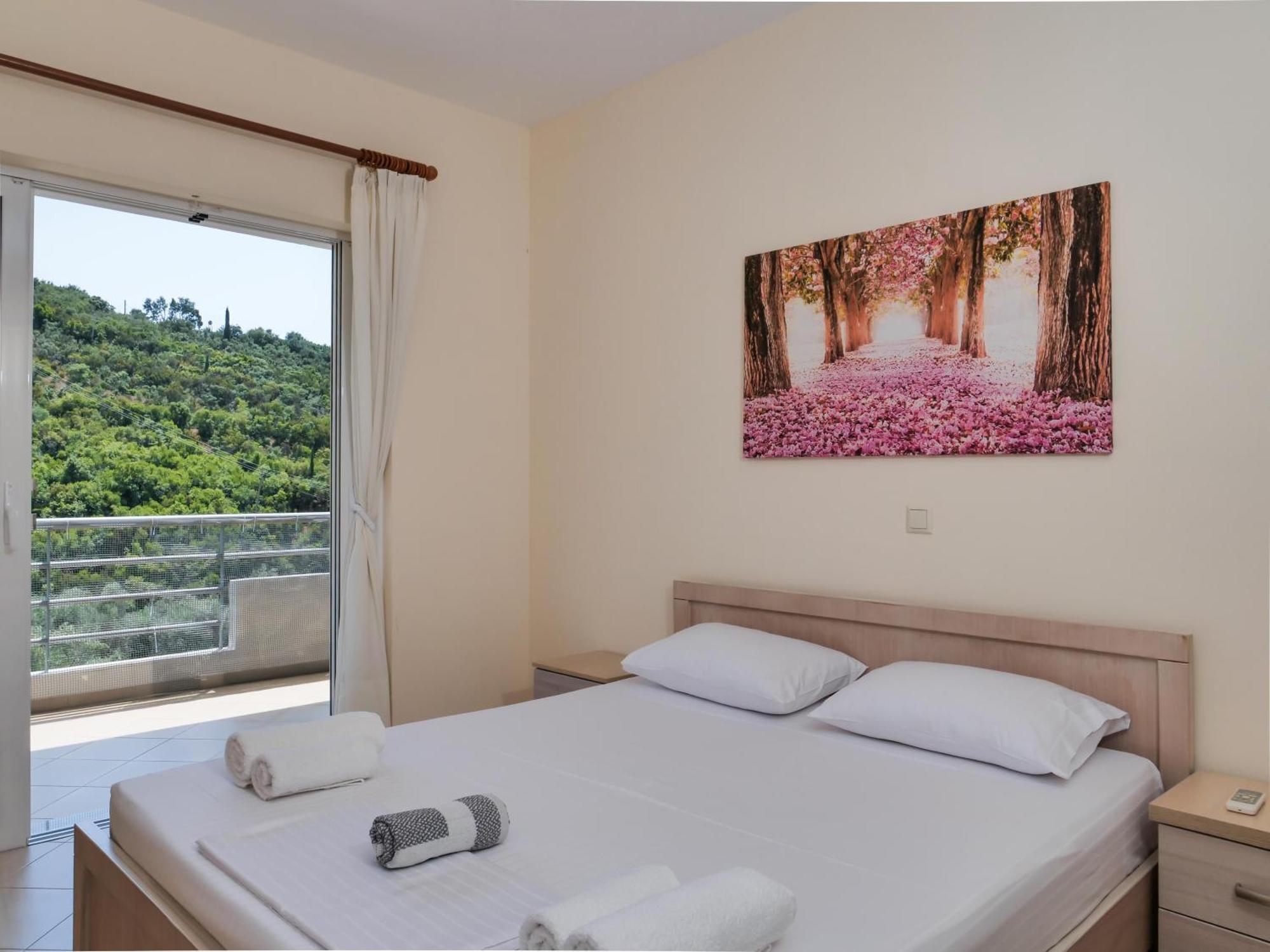 Bodini'S Rooms Himarë Dış mekan fotoğraf