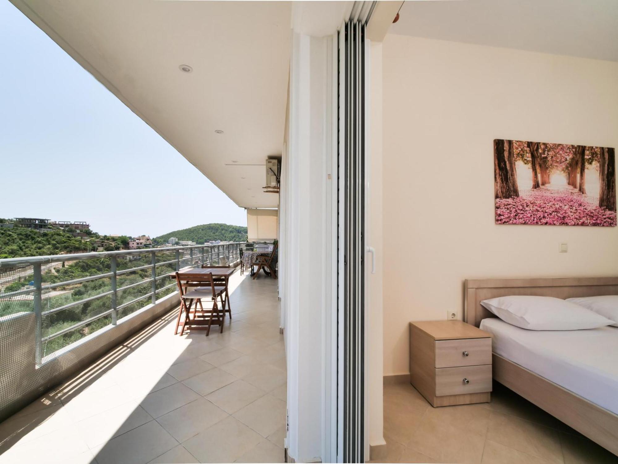 Bodini'S Rooms Himarë Dış mekan fotoğraf